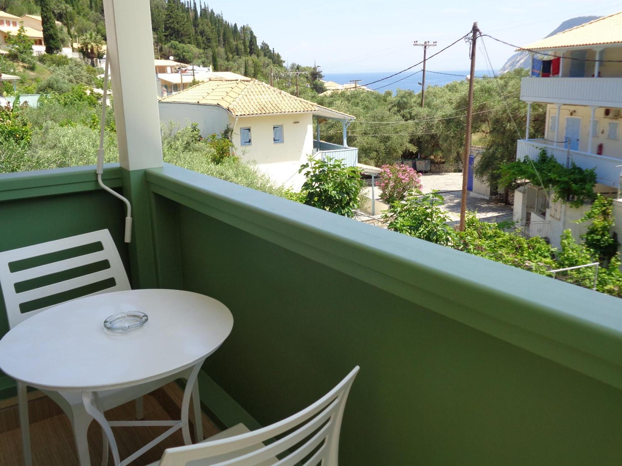 Green View Apartments Áyios Nikítas Buitenkant foto